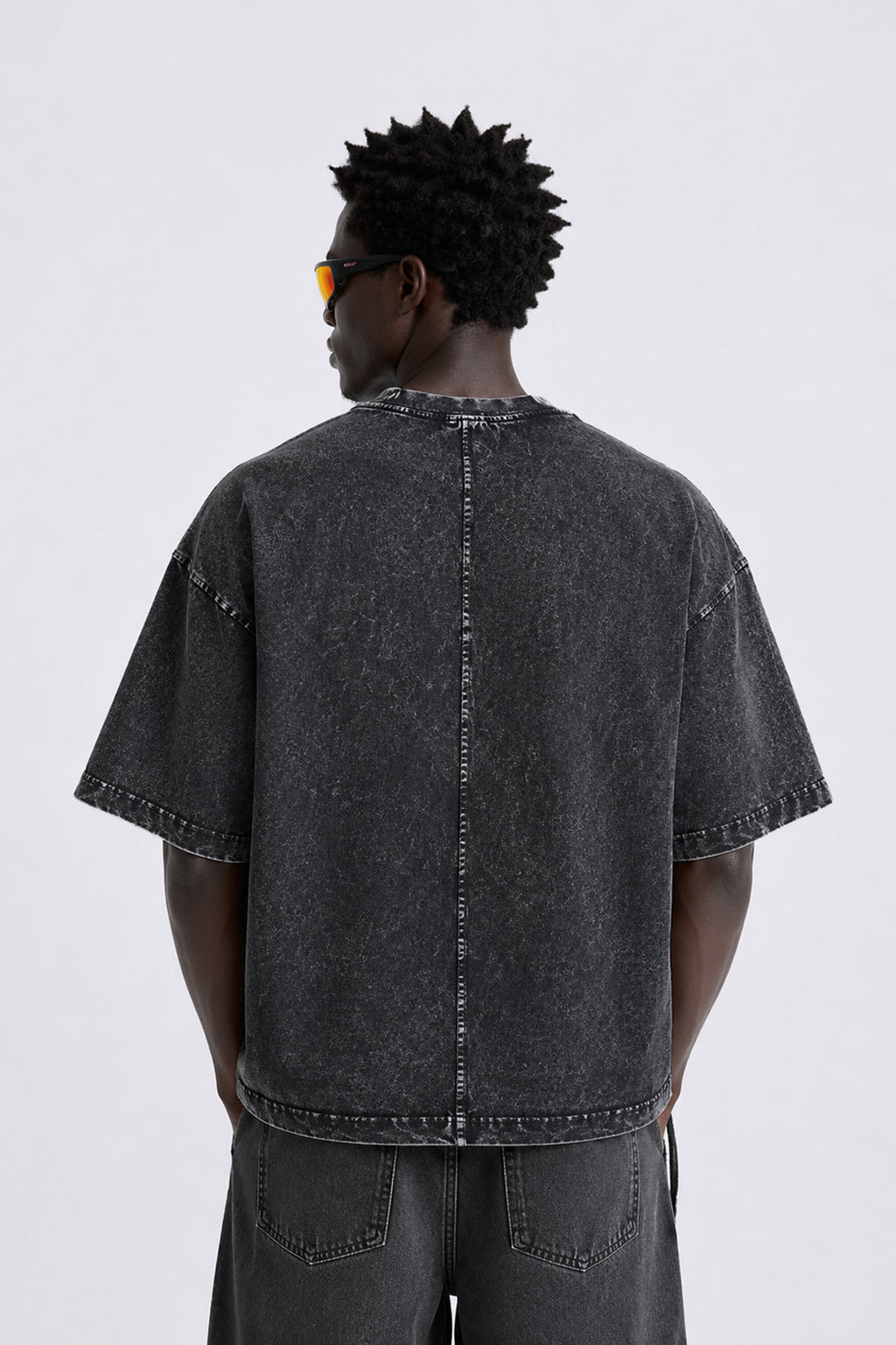 OBSIDIAN WASHED TEE