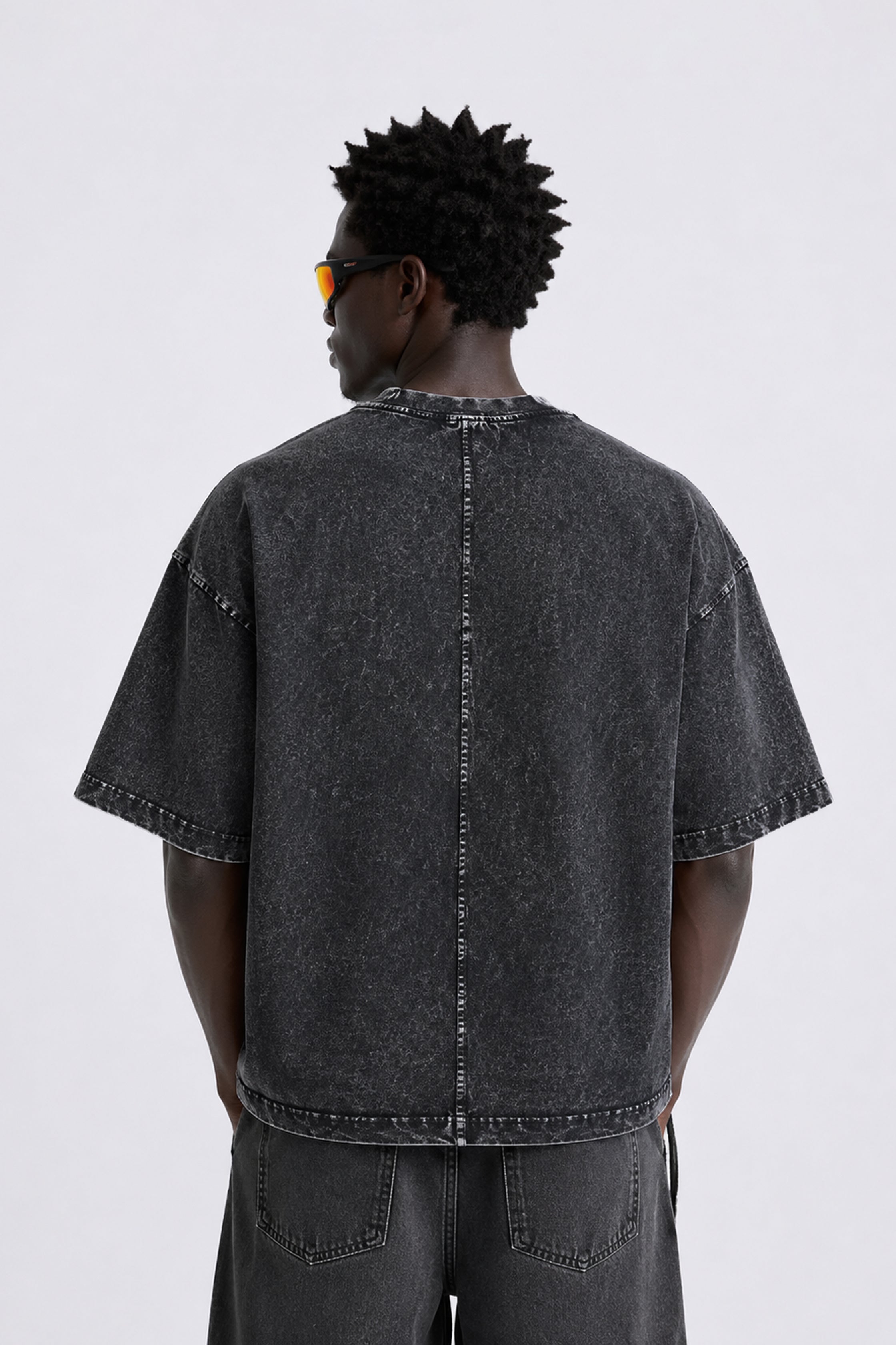 OBSIDIAN WASHED TEE