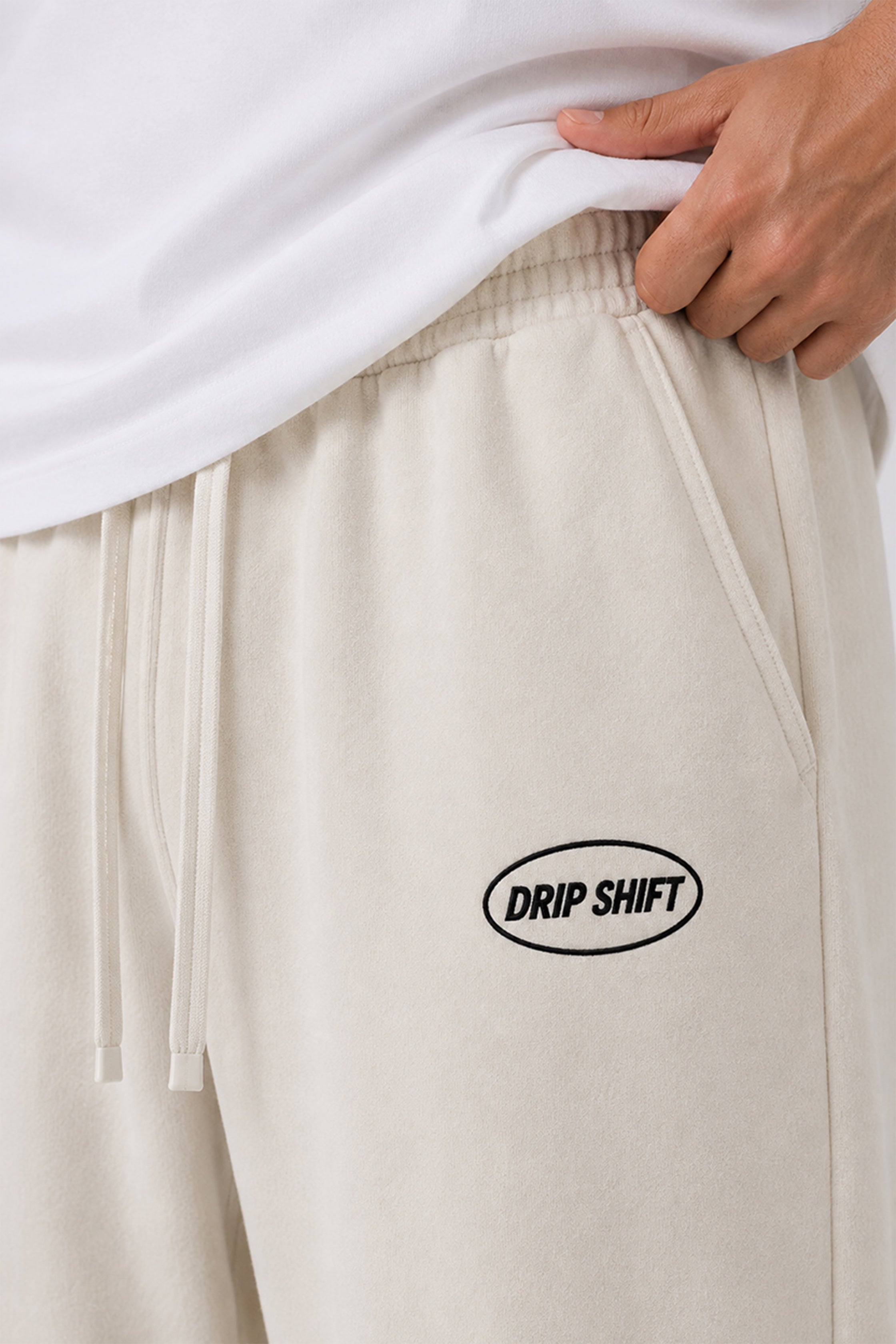 Essential Baggy Trouser — Cream